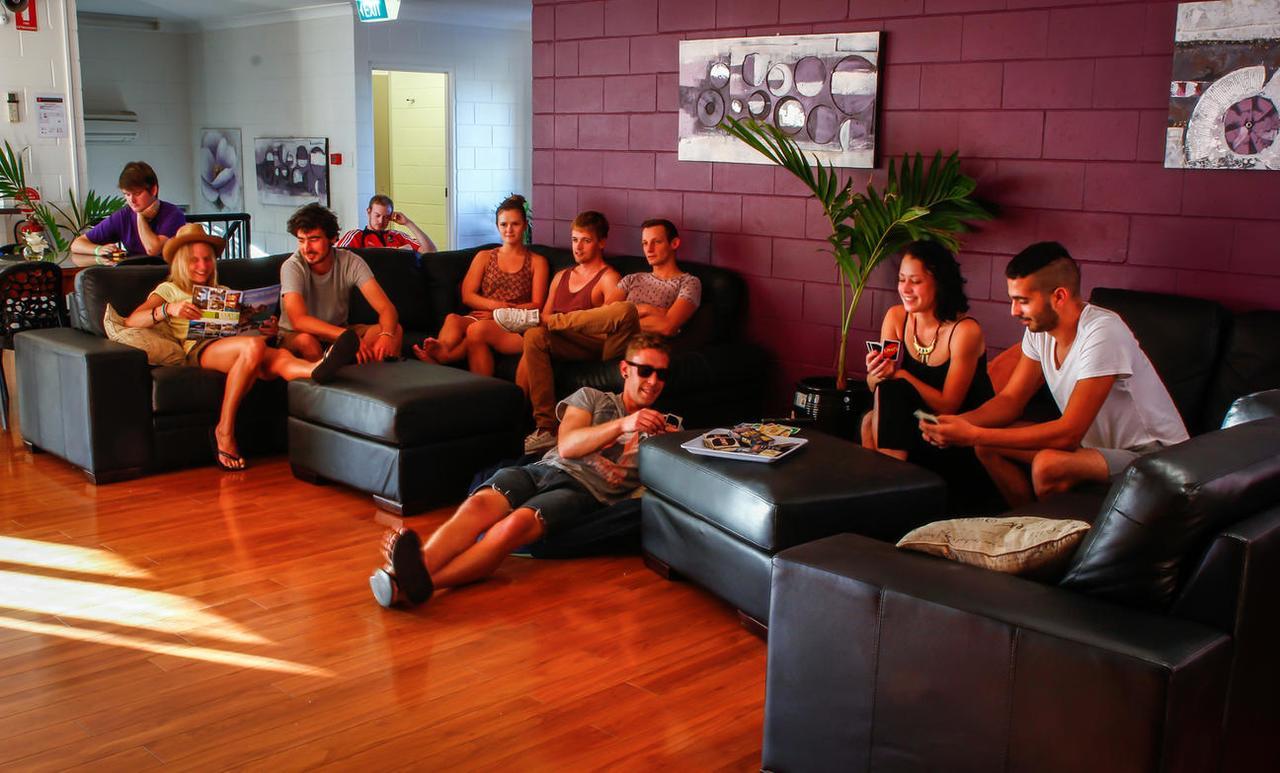 Foreign Exchange Accommodation-Beachside Townsville Buitenkant foto
