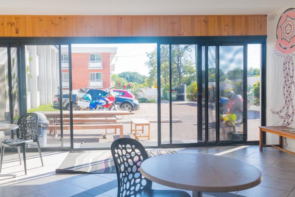 Foreign Exchange Accommodation-Beachside Townsville Buitenkant foto
