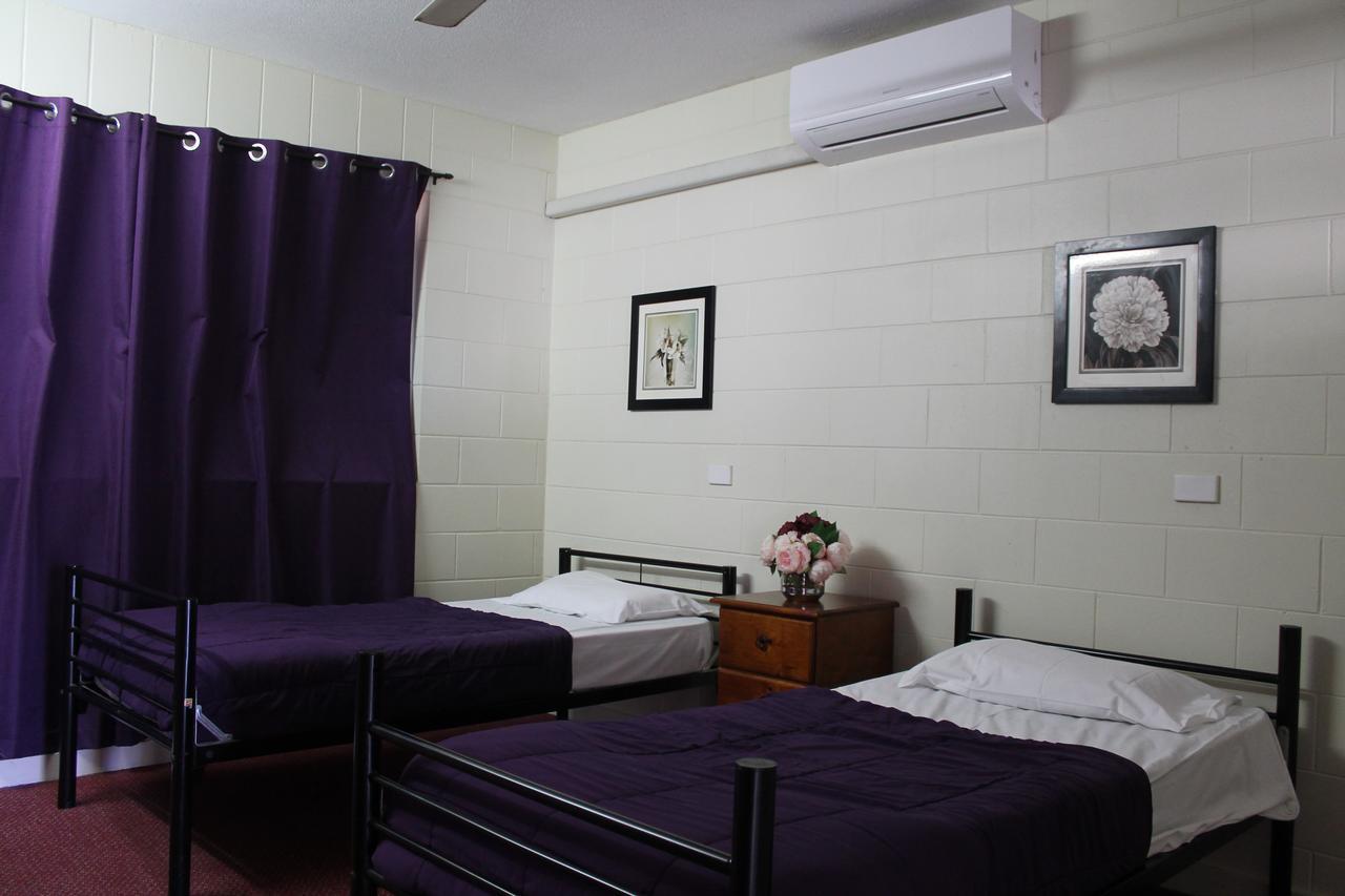Foreign Exchange Accommodation-Beachside Townsville Buitenkant foto
